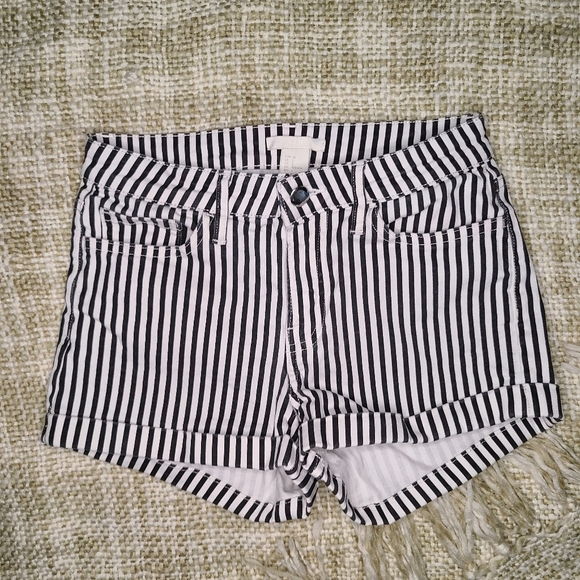H&M Black and White Striped Shorts - Picture 1 of 3